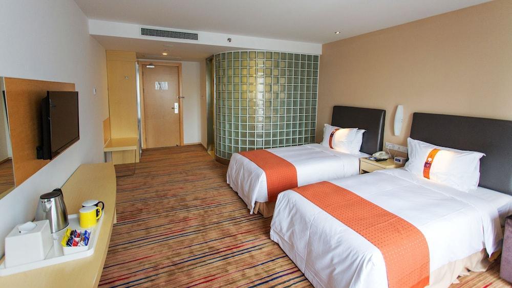 Holiday Inn Express Changzhou Centre By Ihg Exterior photo