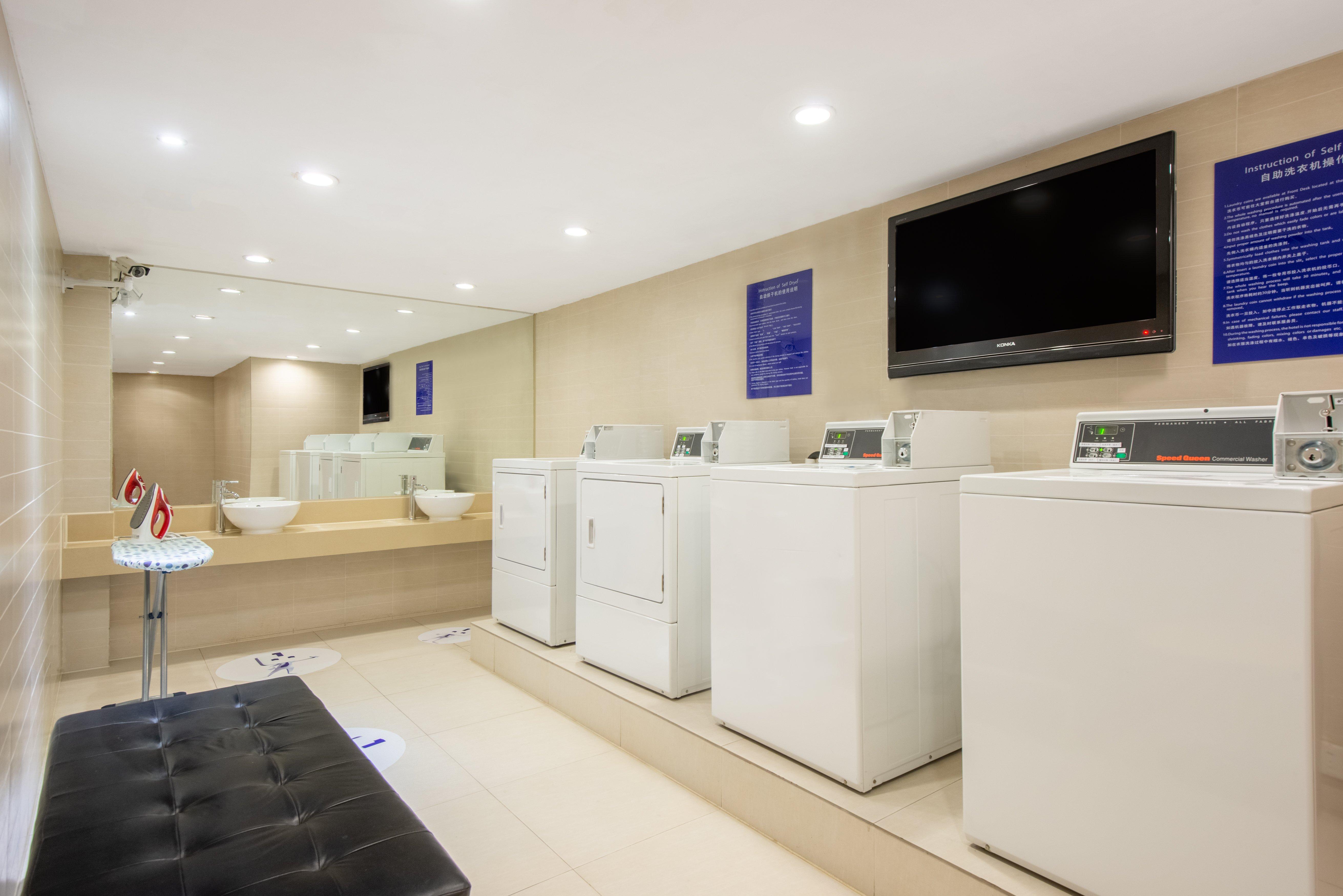 Holiday Inn Express Changzhou Centre By Ihg Exterior photo